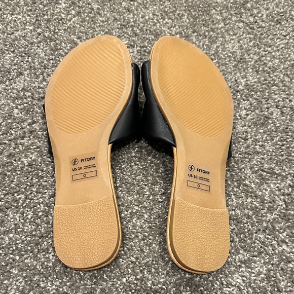 Fitory Black and Tan Women's Slide Sandals - Picture 2 of 3